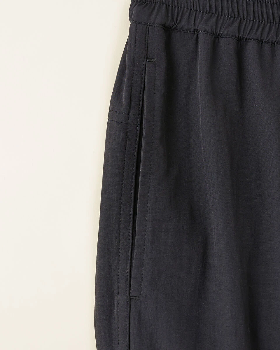 Roots Outdoors Nylon Jogger 3 Roots Outdoors Nylon Jogger - Image 3