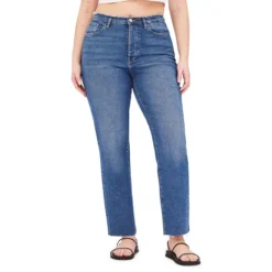 YVR Straight Jeans