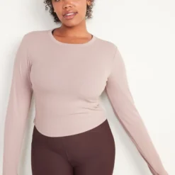 Old Navy UltraLite Long-Sleeve Crew-Neck Ribbed Cropped Top For Women 19 Old Navy UltraLite Long-Sleeve Crew-Neck Ribbed Cropped Top For Women -Deals Wearfluxo Store https3A2F2Foldnavy.gapcanada.ca2Fwebcontent2F00502F3362F0742Fcn50336074.jpg 640x