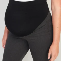 Old Navy Maternity Full-Panel Pixie Flare Pants -Deals Wearfluxo Store https3A2F2Foldnavy.gapcanada.ca2Fwebcontent2F00502F8392F4112Fcn50839411.jpg 640x