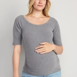 Old Navy Maternity 3/4-Sleeve Side-Shirred T-Shirt 12 Old Navy Maternity 3/4-Sleeve Side-Shirred T-Shirt -Deals Wearfluxo Store https3A2F2Foldnavy.gapcanada.ca2Fwebcontent2F00532F4552F5072Fcn53455507.jpg 640x