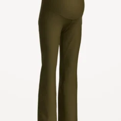 Old Navy Maternity Full Panel PowerSoft Flare Leggings -Deals Wearfluxo Store https3A2F2Foldnavy.gapcanada.ca2Fwebcontent2F00532F5292F4242Fcn53529424.jpg 640x