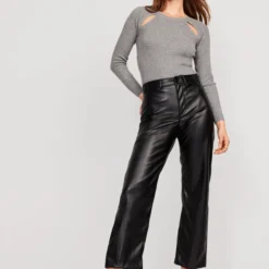 Old Navy High-Waisted Faux-Leather Cropped Wide-Leg Pants For Women -Deals Wearfluxo Store https3A2F2Foldnavy.gapcanada.ca2Fwebcontent2F00532F7042F2472Fcn53704247.jpg 640x