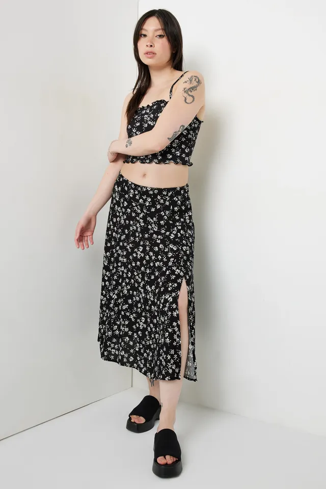 Ardene Flowy Midi Skirt With Slit In | Size | 100% Viscose 1 Ardene Flowy Midi Skirt With Slit In | Size | 100% Viscose